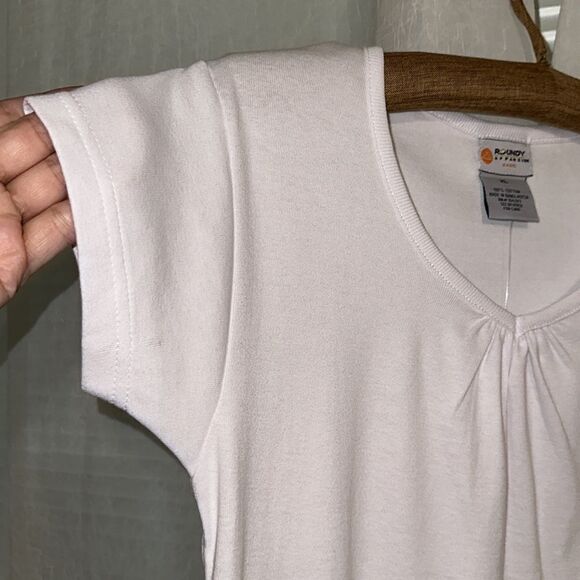 Roundy XL Basic White V-Neck Fitted Baby Doll Short Sleeve Cotton Tee - Picture 7 of 12